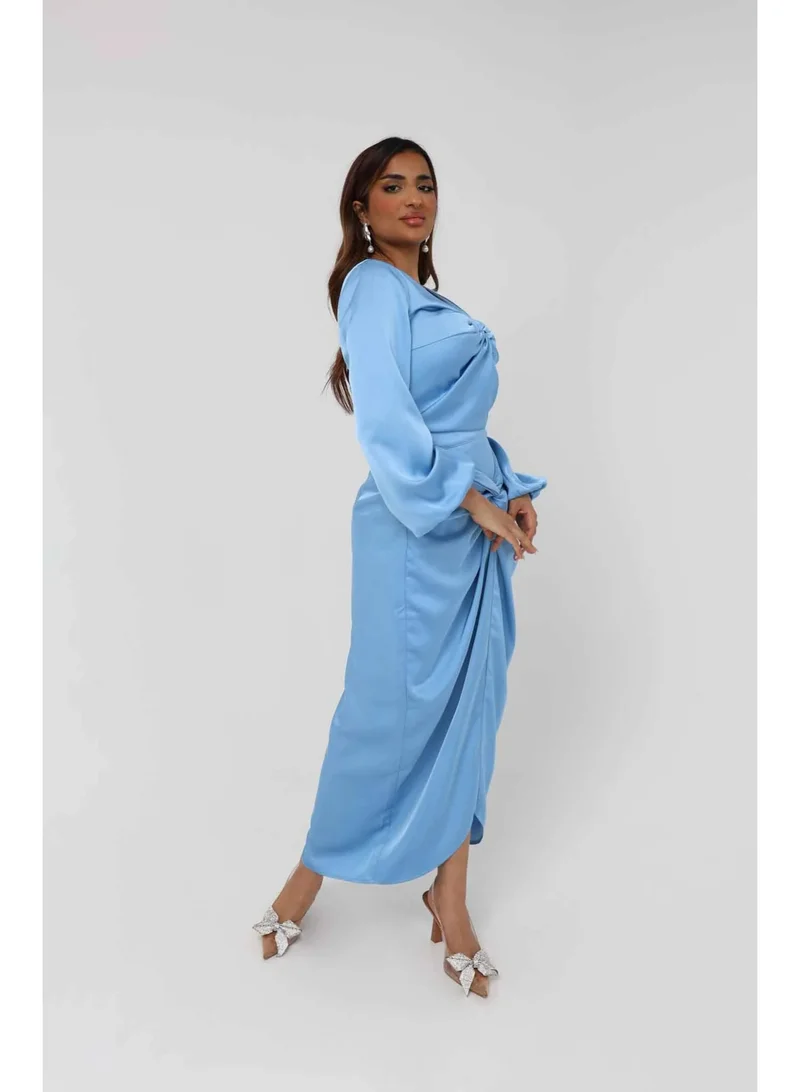 توترندس تنورة عالية الخصر ملفوفة من الامام